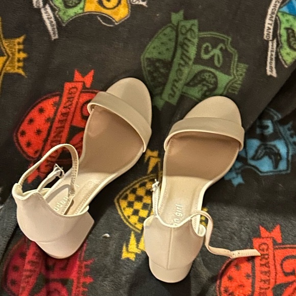 Steve Madden women’s low heel shoes - Picture 3 of 4